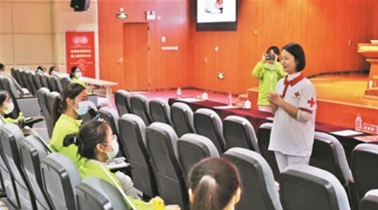 青春志愿行，助力讀懂中國——2021年讀懂中國國際會議廣州青年志愿者全面上崗服務